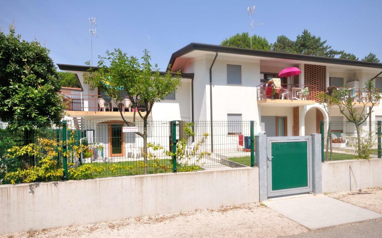 Villaggio Delfino Bibione Exterior foto